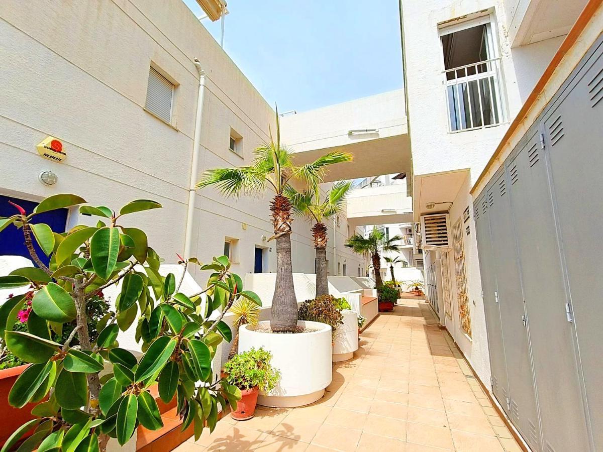 Stunning Two Level Apartment In Benidorm Villa Marina Dış mekan fotoğraf